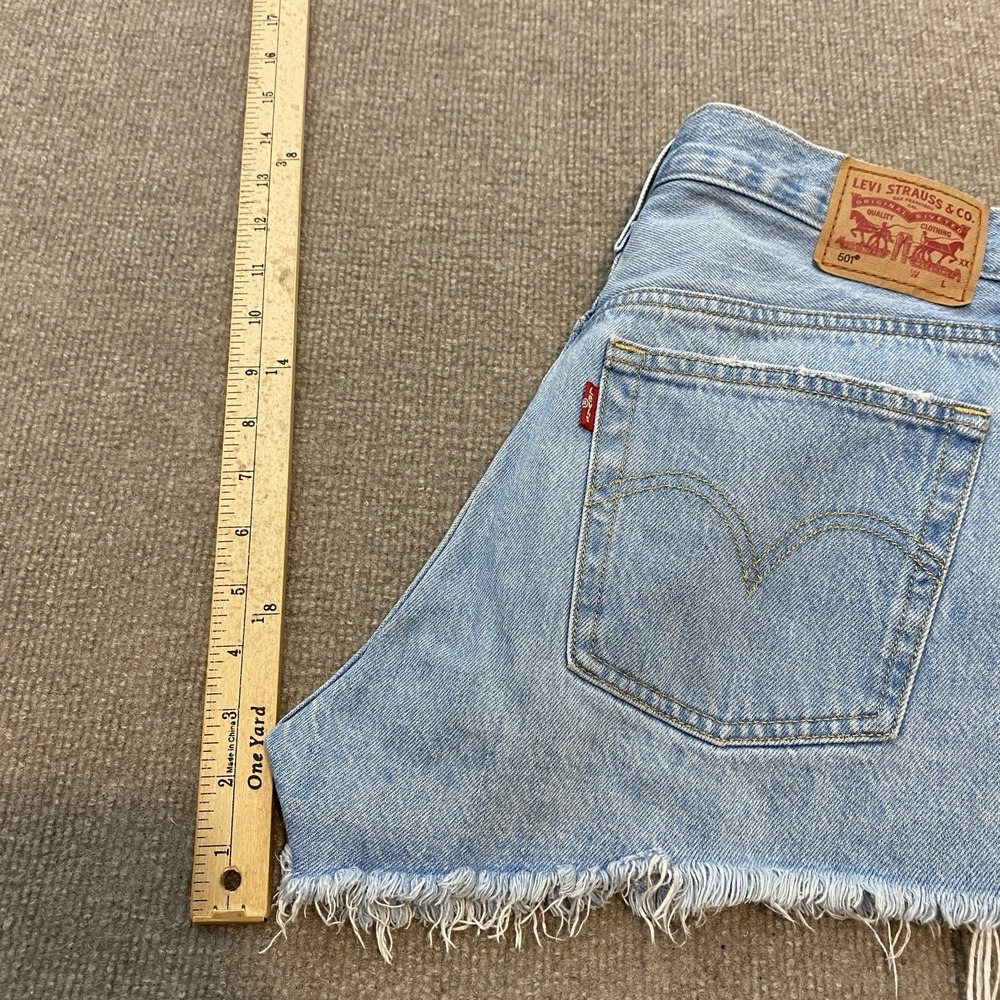 Levi's 501 Shorts Womens 28 Blue High Rise Button Fly Cutoff Boho Pool Festival - Picture 8 of 9